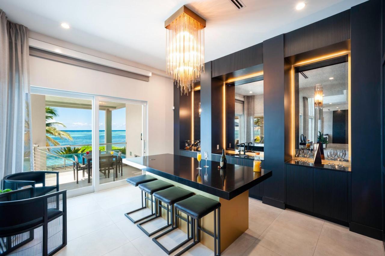 Black Urchin Boutique Resort Bodden Town Exteriör bild
